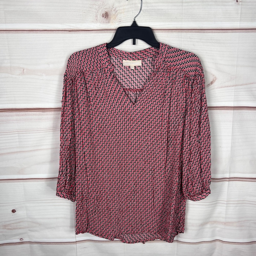 Grand & Greene Top Womens M Red Black Geometric Blouse 3/4 Sleeve V-Neck Woven